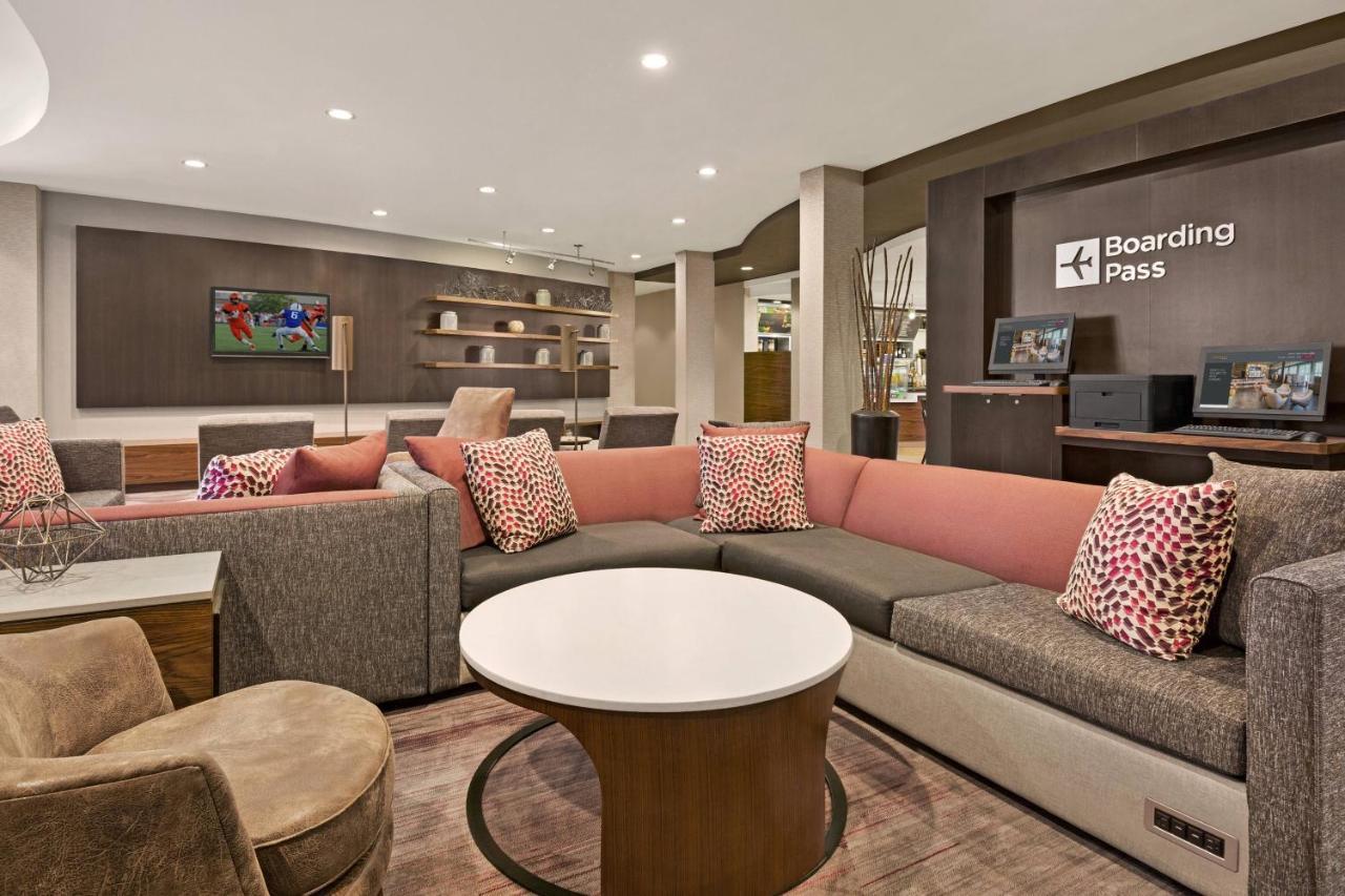Отель Courtyard By Marriott Sacramento Фолсом Экстерьер фото