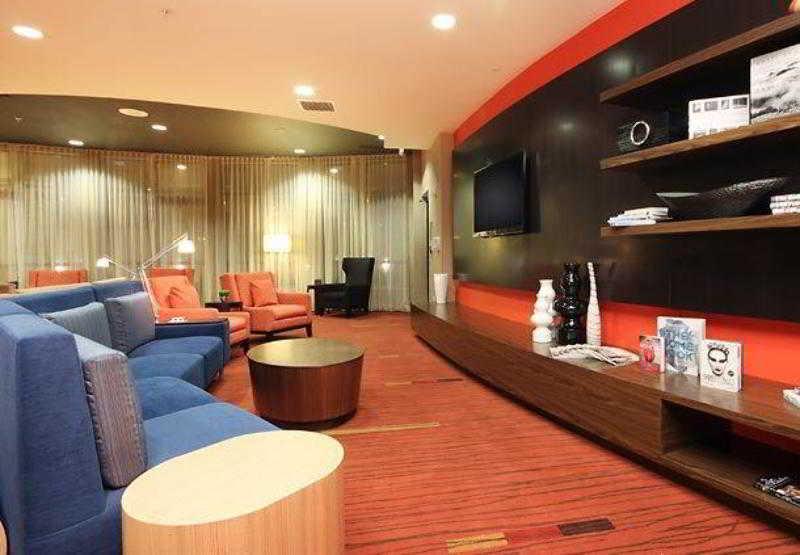 Отель Courtyard By Marriott Sacramento Фолсом Экстерьер фото
