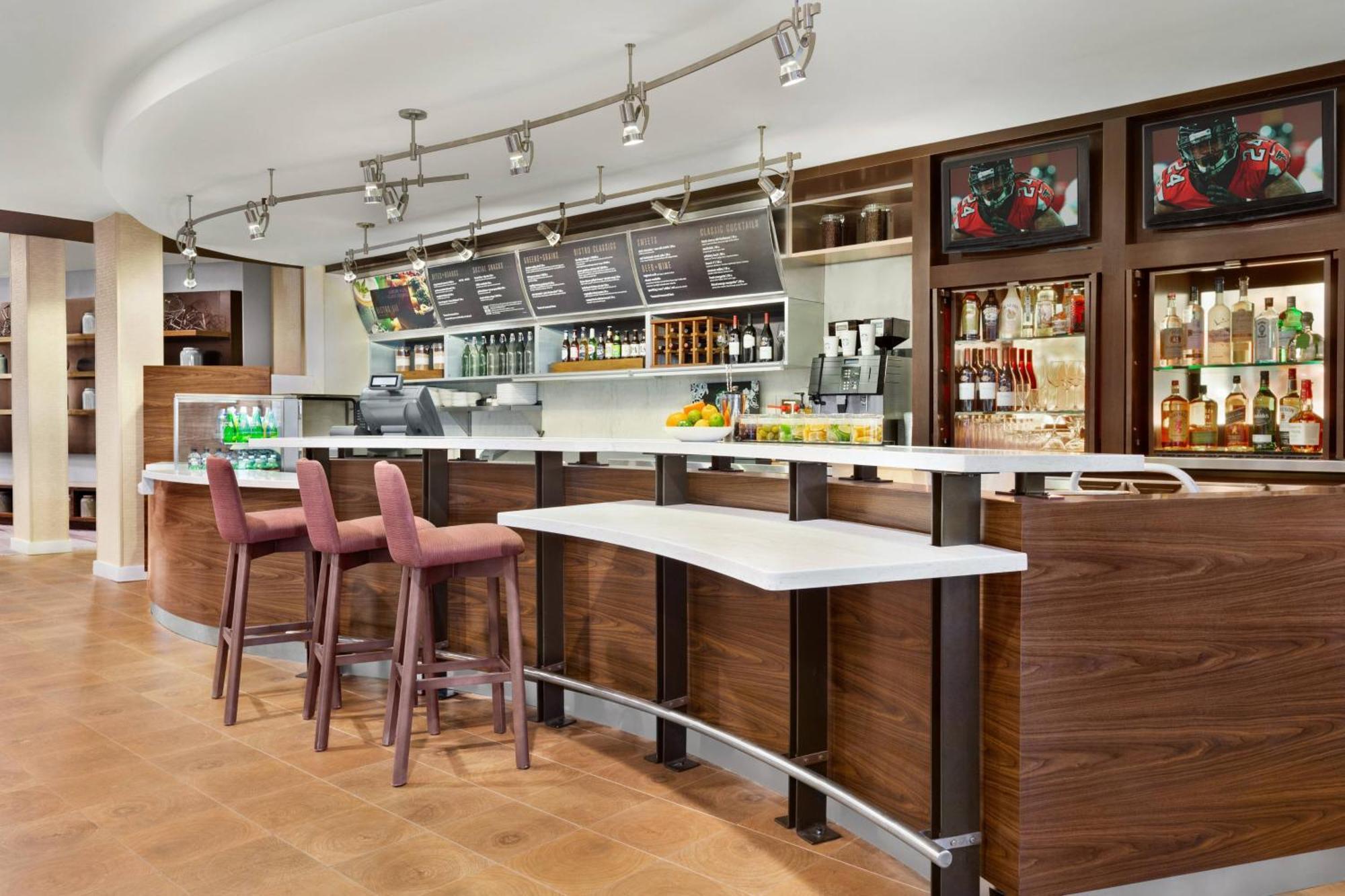 Отель Courtyard By Marriott Sacramento Фолсом Экстерьер фото