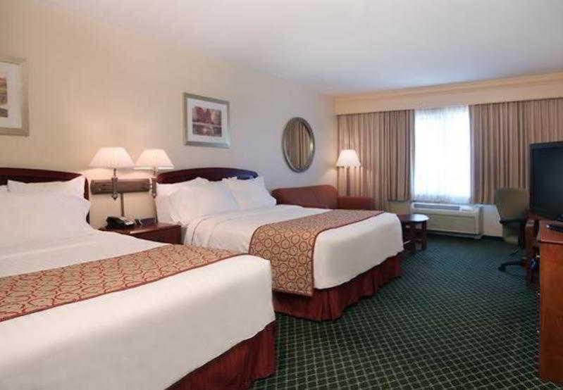 Отель Courtyard By Marriott Sacramento Фолсом Экстерьер фото